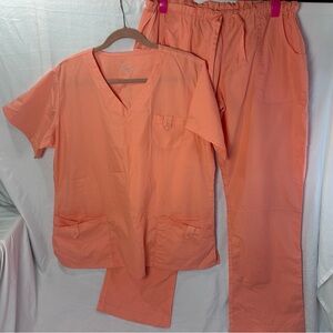 Butter-Soft Stretch Women’s Scrub Set — Melon Color | Top XL + Pants L